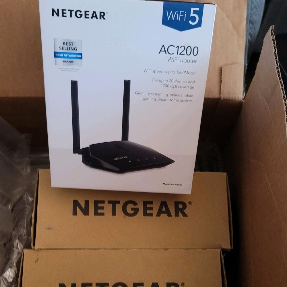 NETGEAR WiFi Router (R6120) - AC1200 Dual Band